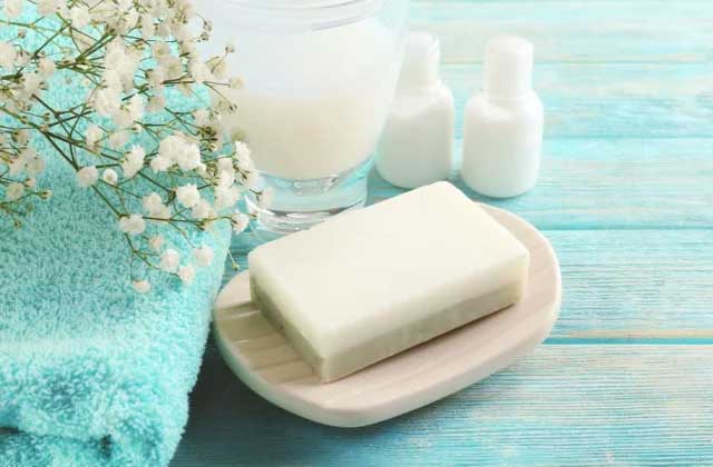 10 Rekomendasi Sabun Cuci Muka Batangan Agar Kulit Wajah Sehat