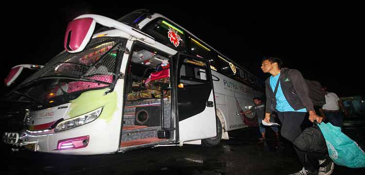 Destinasi Jelajahi 5 Kota Di Sumatra Naik bus