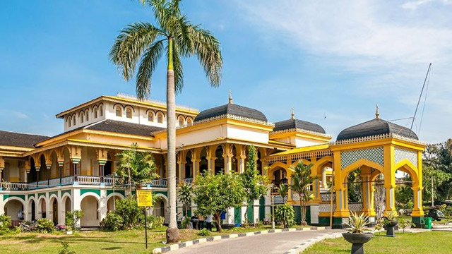 Destinasi Sejarah Di Indonesia Dari Candi Sampai Istana