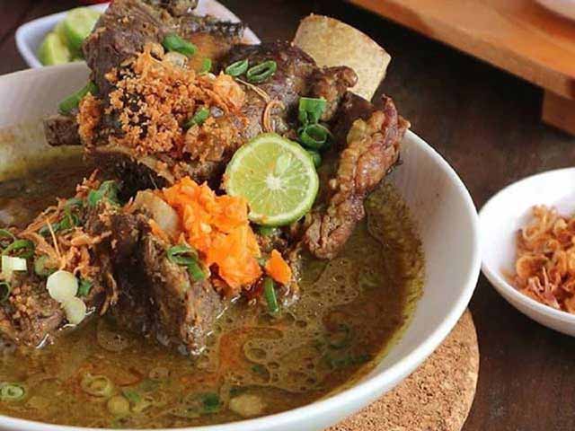 Makanan Khas Makassar Selain Coto dan Konro yang Wajib Dicoba