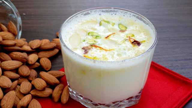 Minuman Berbahan Susu Di India Yang Segar Dan Menyehatkan