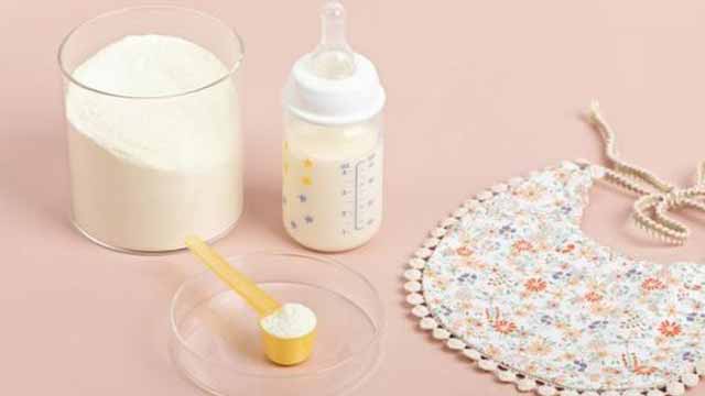 Tips Membuat Susu Formula yang Benar, Perhatikan Moms!