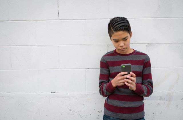 4 Pengaruh Media Sosial Terhadap Kesehatan Mental Remaja