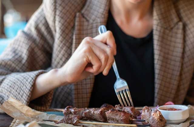 5 Efek Makan Daging Kambing Berlebihan Bagi Kesehatan Tubuh