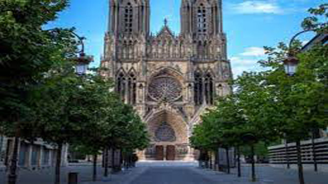 Gereja Menawan Yang Ada Di Perancis Dengan Arsitekturnya Yang Bikin Tercengang