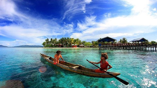 Pantai di Papua Yang Terkenal Paling Indah dan Mempesona