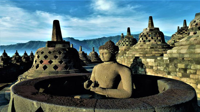 Wisata Religi Mengunjungi Beberapa Candi Budha Terbesar Di Indonesia